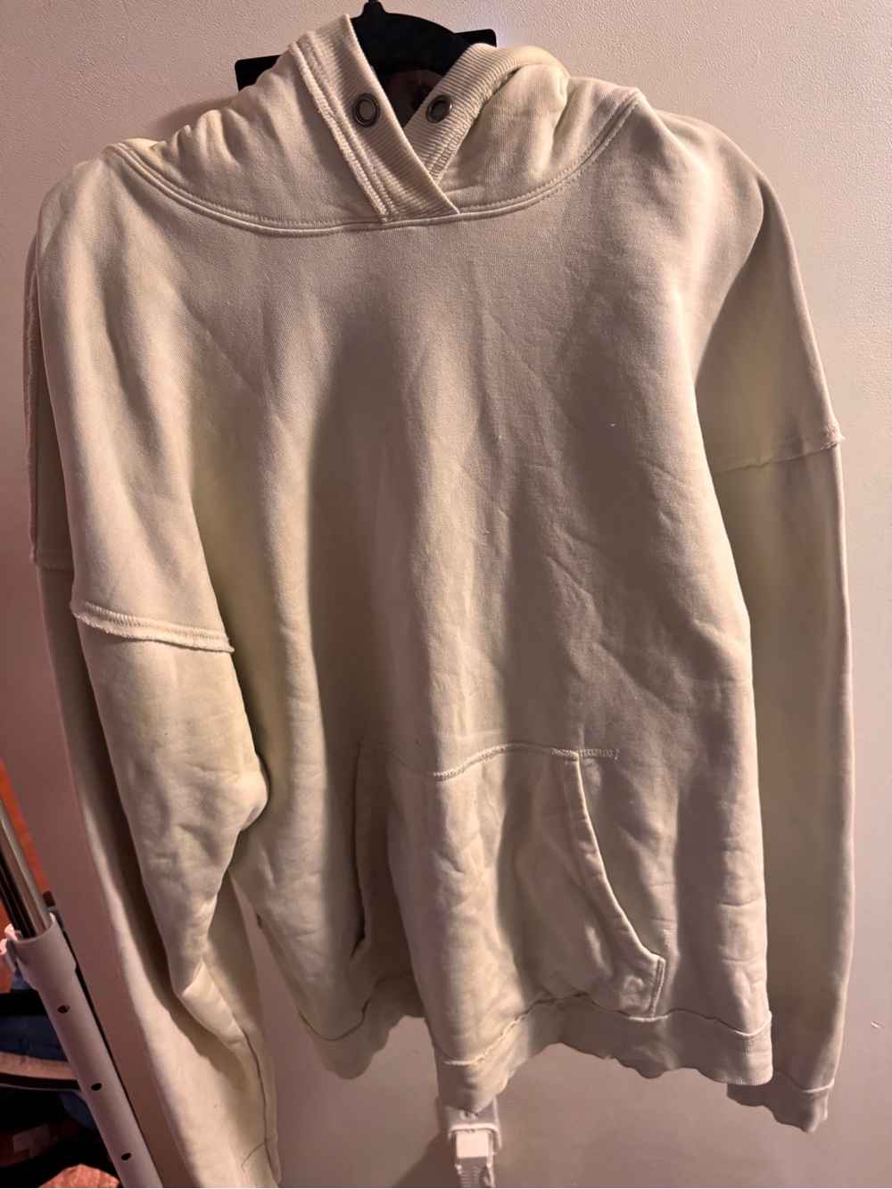 WE THE FREE women’s Cream Crewneck Sweater